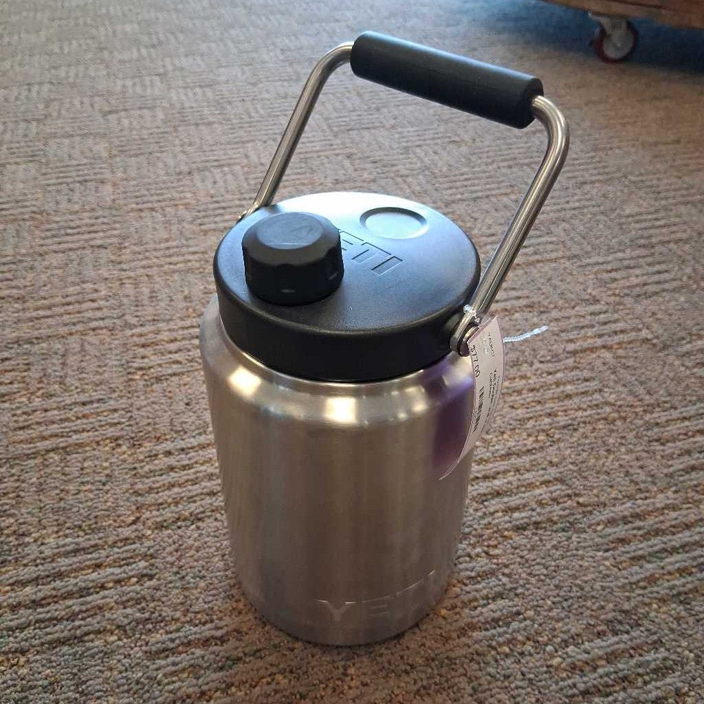 Double wall stainless steel canteen