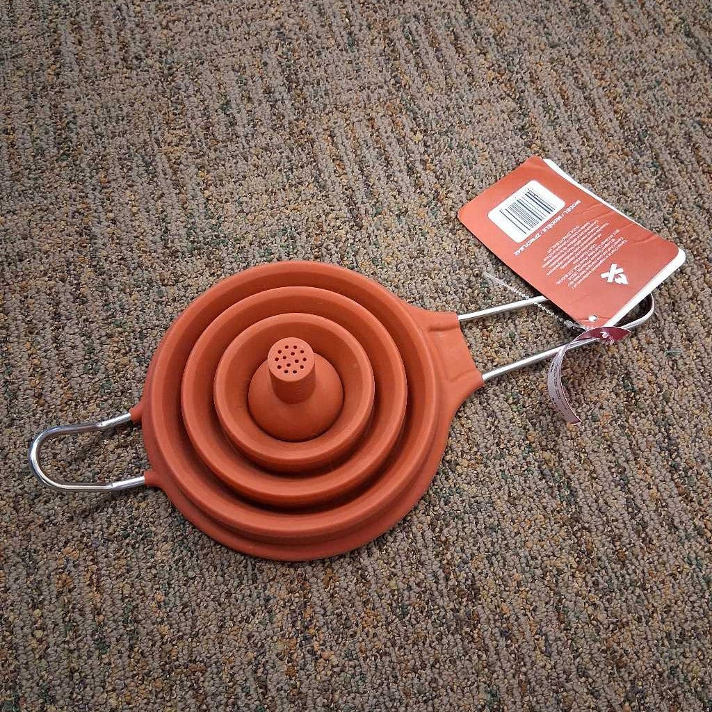 Collapsible Silicone Funnel for Cooking Oil and Dishwater