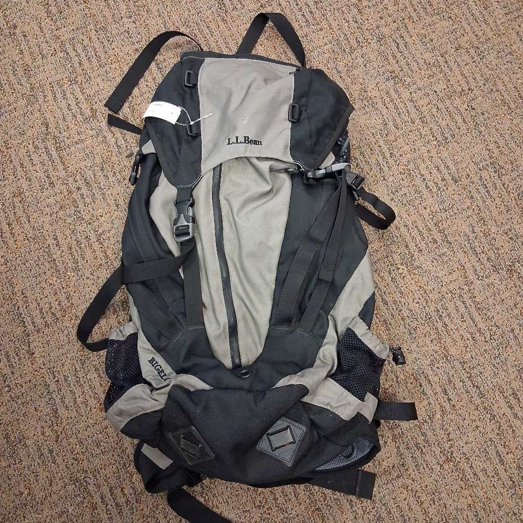 Bigelow backpack w/ rain cover