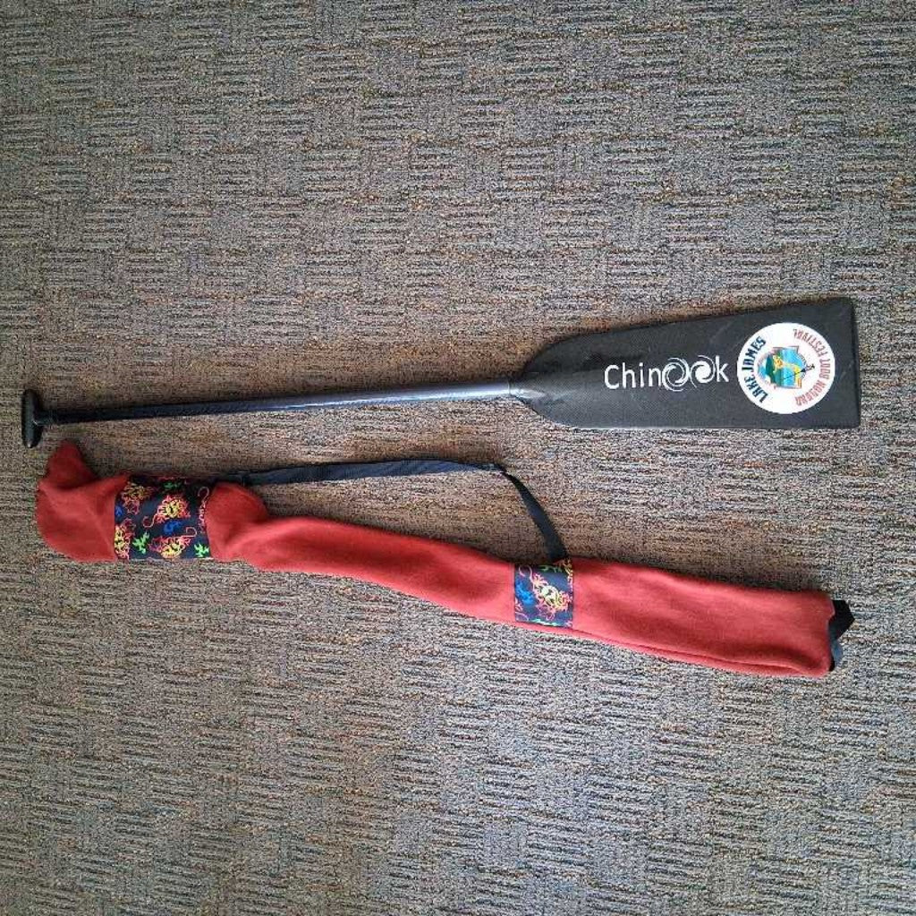 Dragonboat carbon race paddle w/ sock