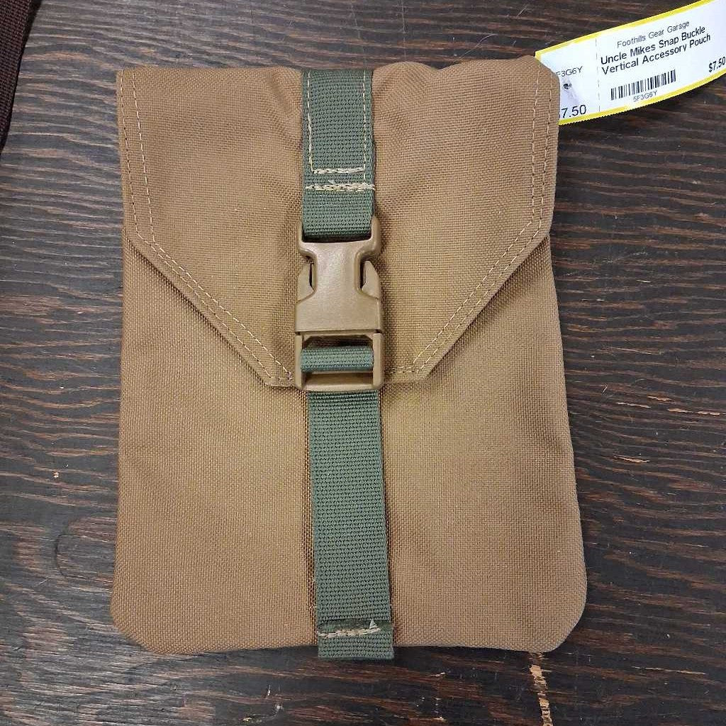 Snap Buckle Vertical Accessory Pouch