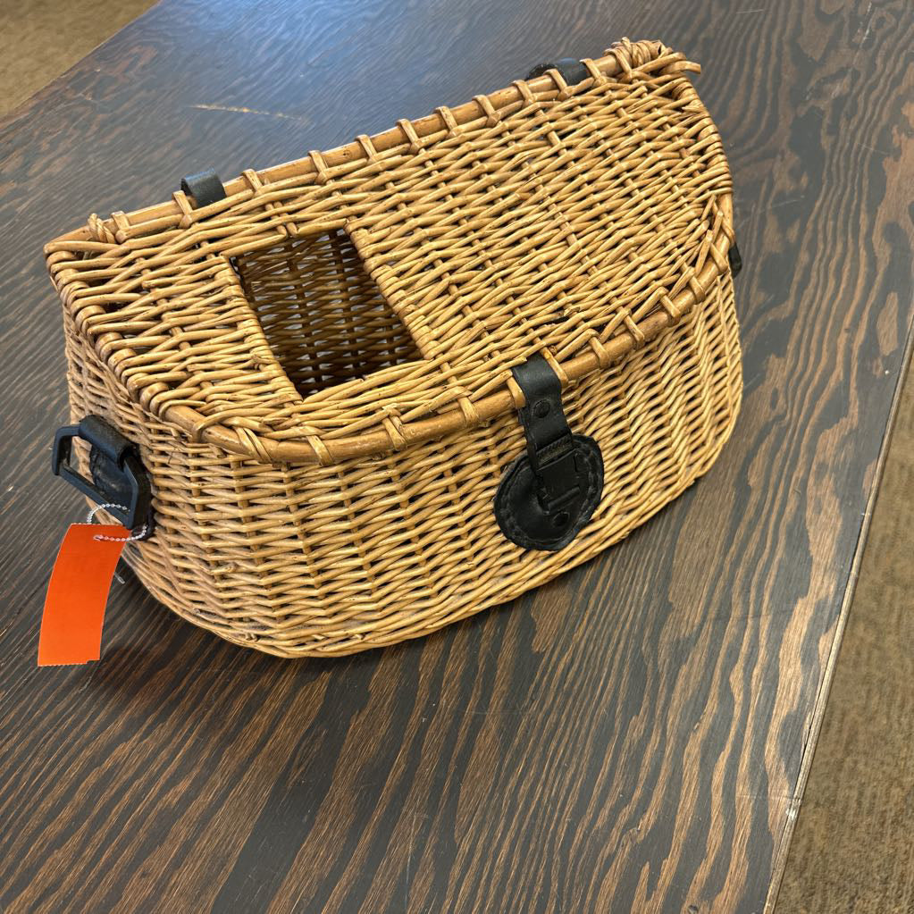 Wicker creel (no strap, buckle damage*)