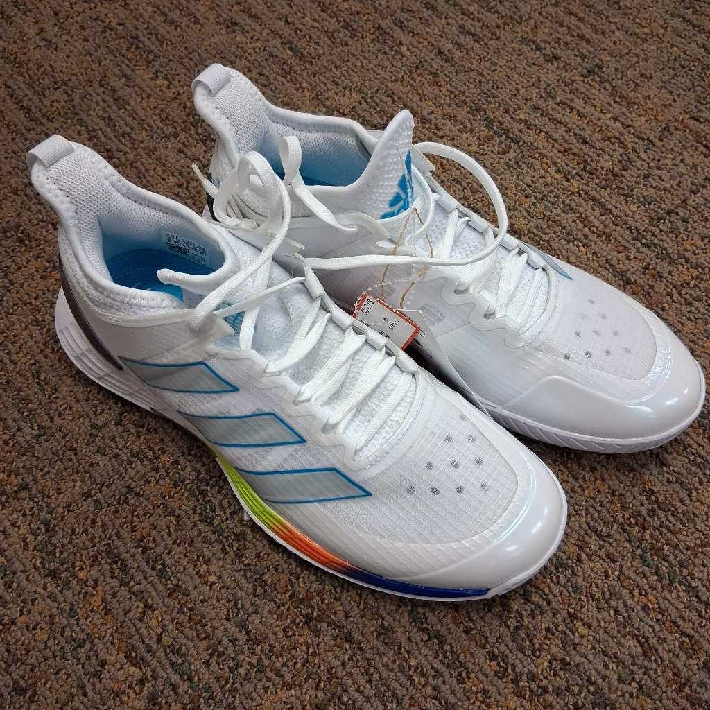 Adizero Ubersonic 4