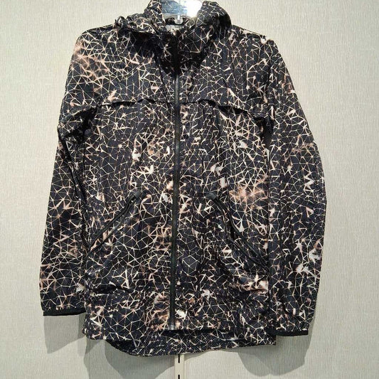 Full zip hooded windbreaker