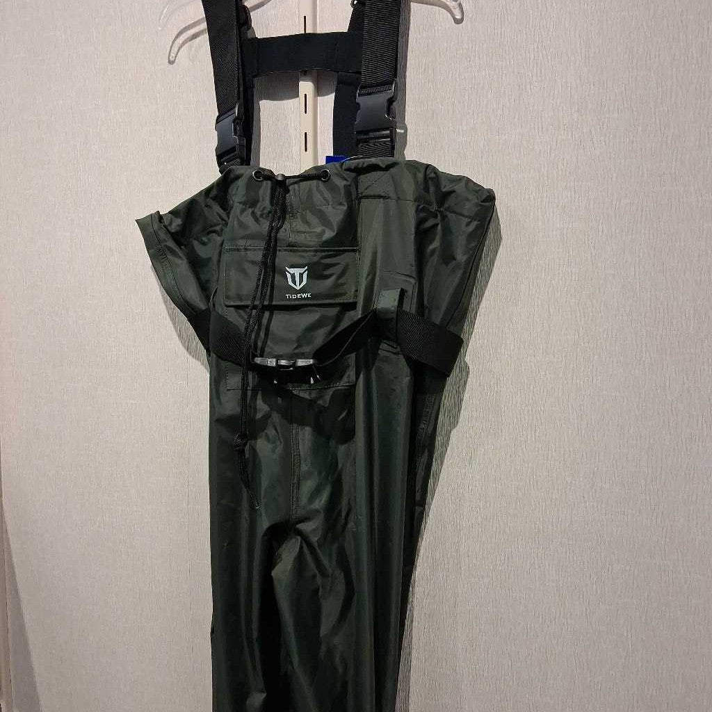 Chest waders