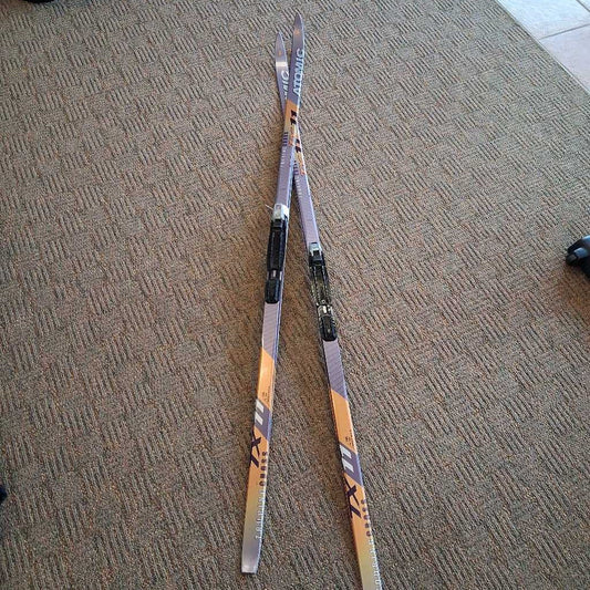 Crosstour TX11 cross country skis with binding