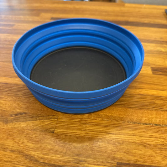 Frontier Collapsible bowl