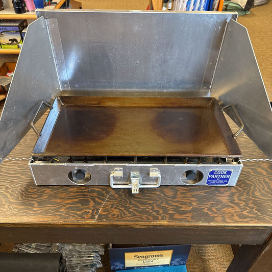 Cook Partner 22" two burner stove w/ griddle
