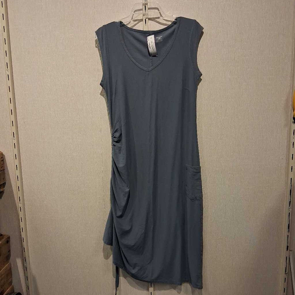 Sleeveless summer dress