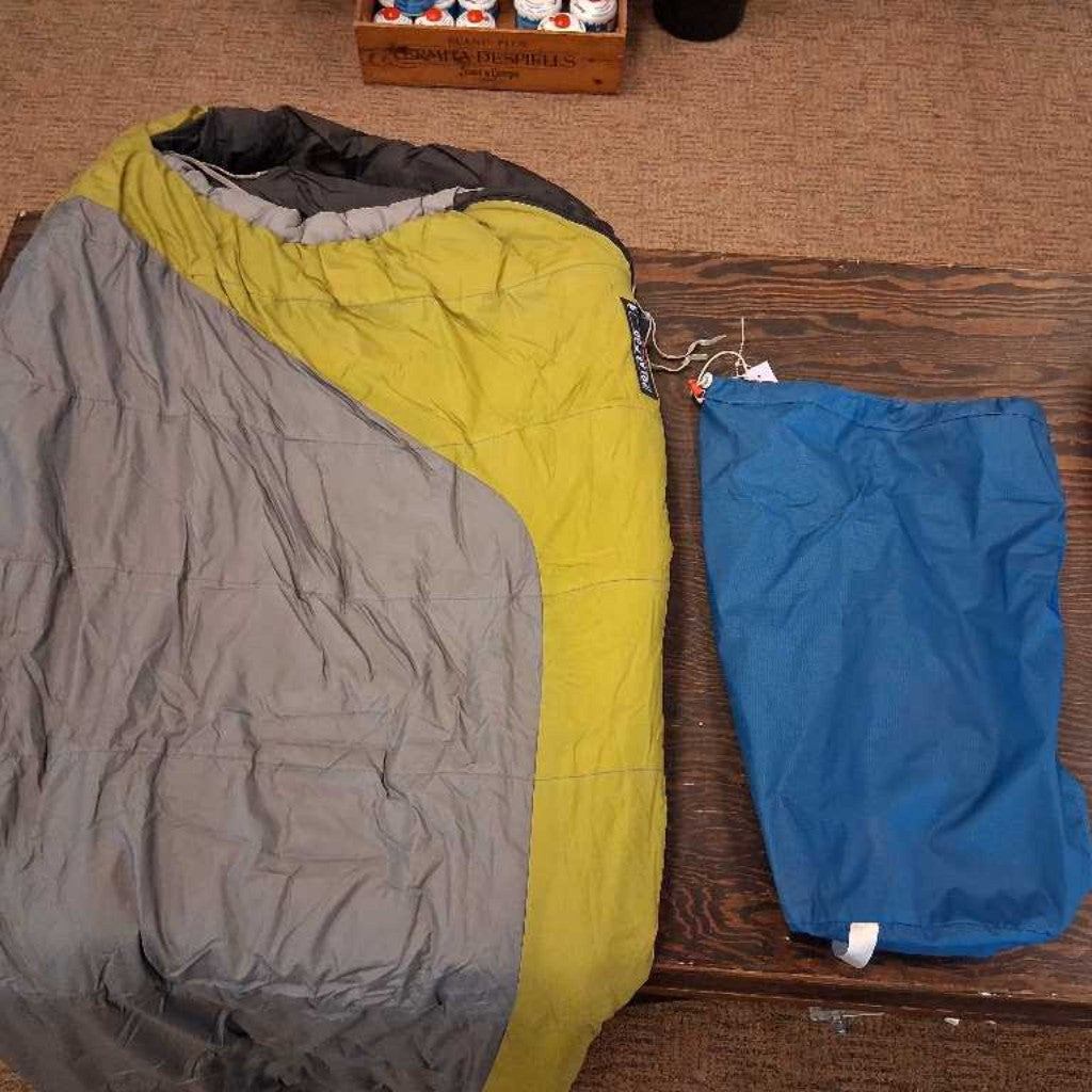 Polar Pod Hooded 20 degree Sleeping Bag