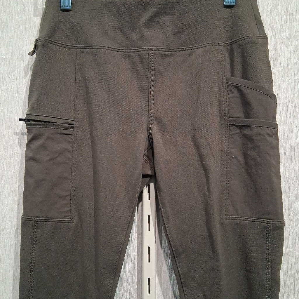 Technical Leggings w/ Pockets