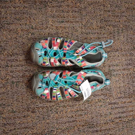 Striped Closed Toe Water Shoes