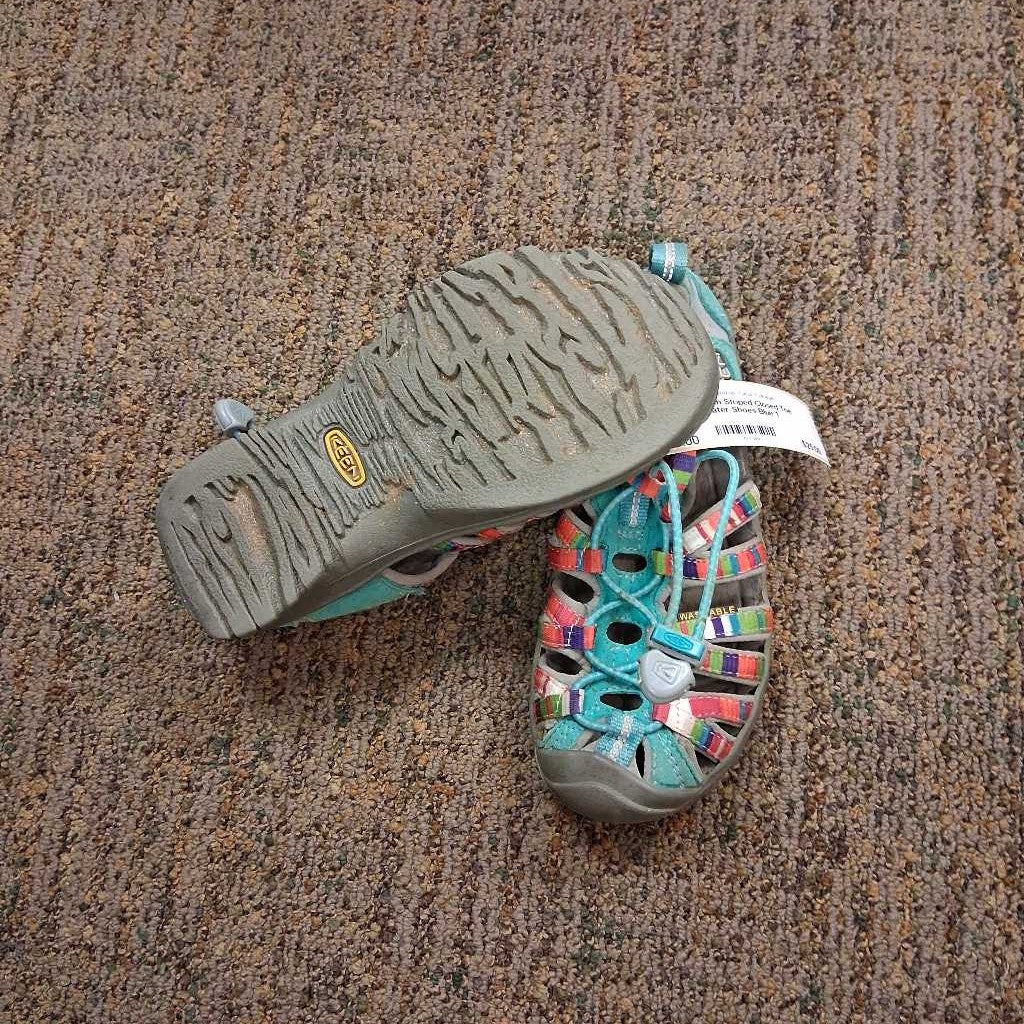 Striped Closed Toe Water Shoes