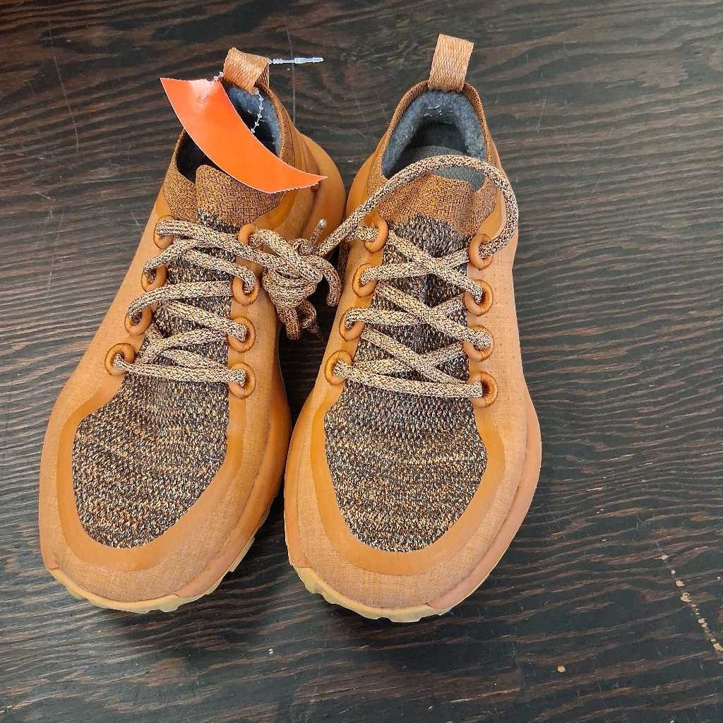 Trail Running Shoe