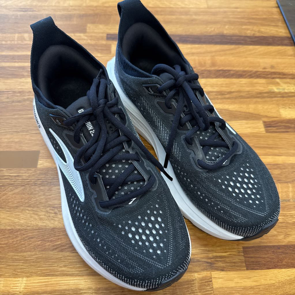 Glycerin 23 running shoe, womens