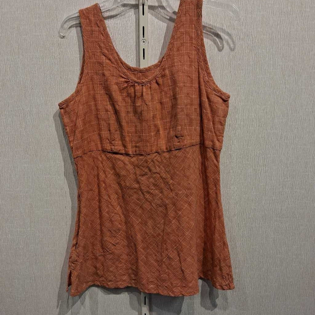 Casual tank w/ pockets (*stains)