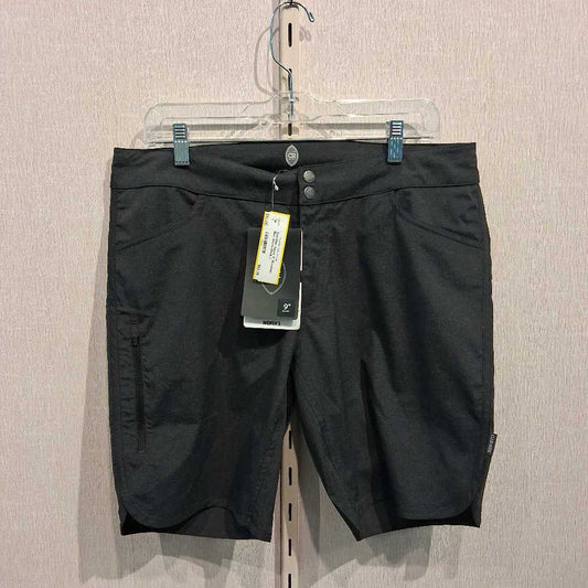 Savvy 9" Mountain Bike Shorts