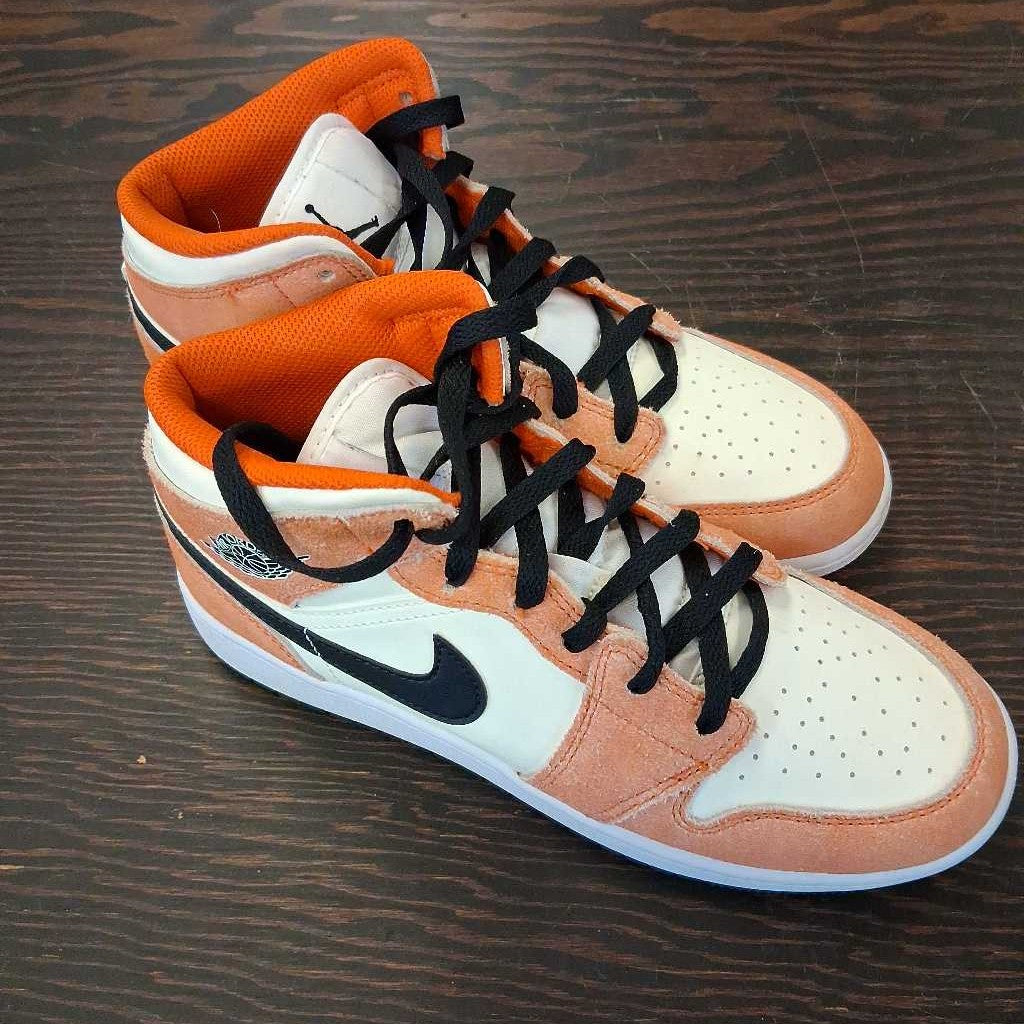 Air Jordan 1 Mid SE GS