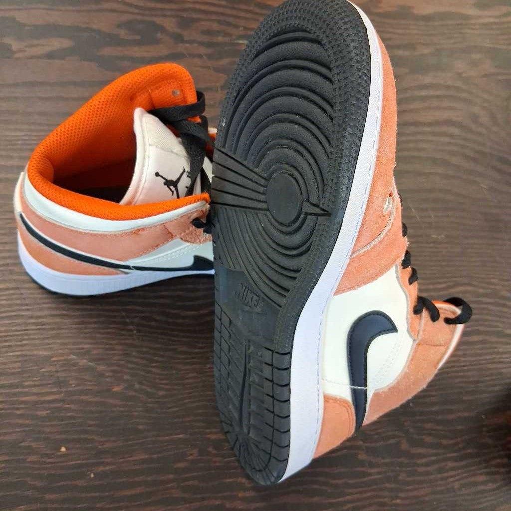 Air Jordan 1 Mid SE GS