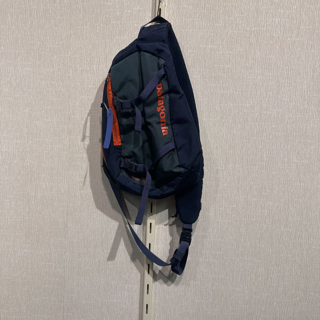 Atom Sling bag