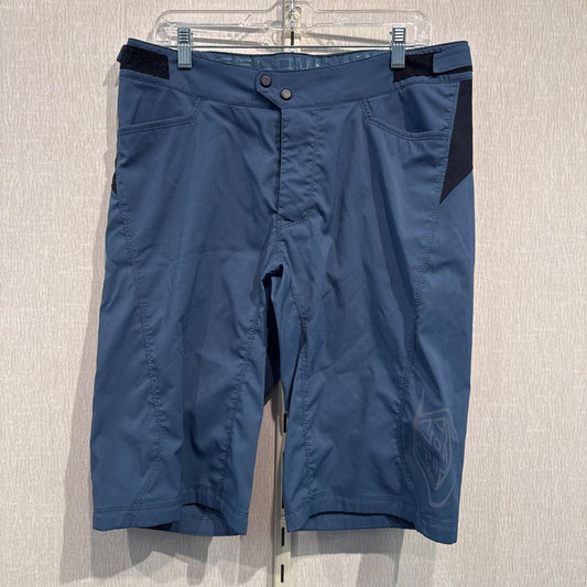 Flowline short, mens