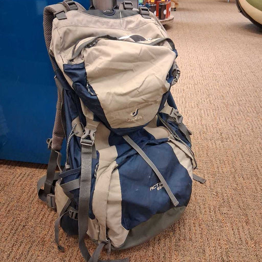 Act Lite internal frame pack, adj. frame