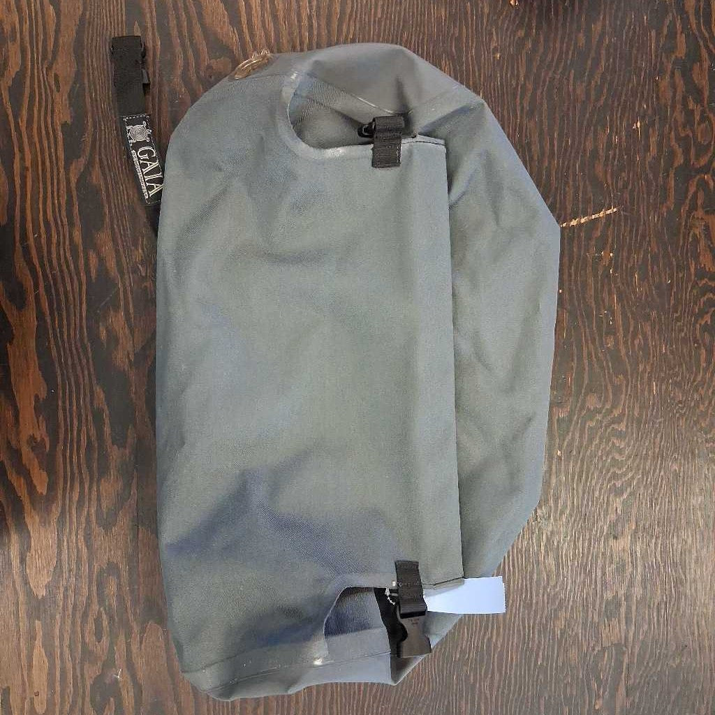 Roll Top Dry Bag with Purge Valve