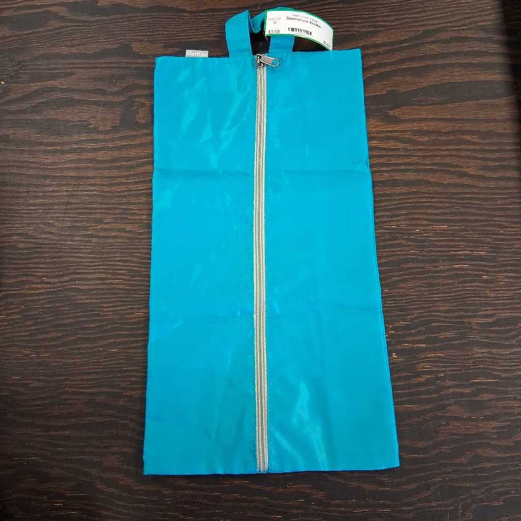 Zippered gear bag
