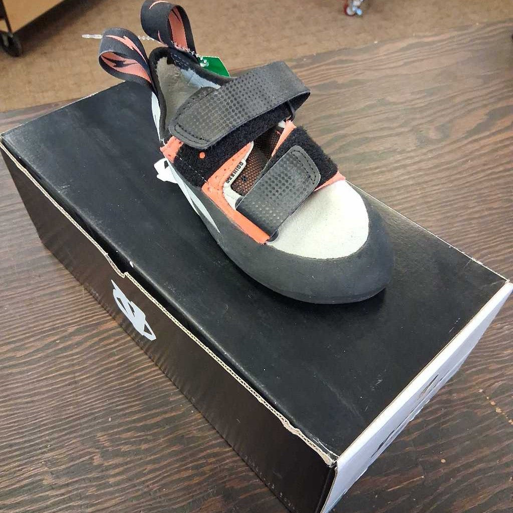Geshido W Climbing Shoes