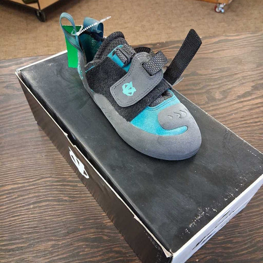 Kira W Climbing Shoes