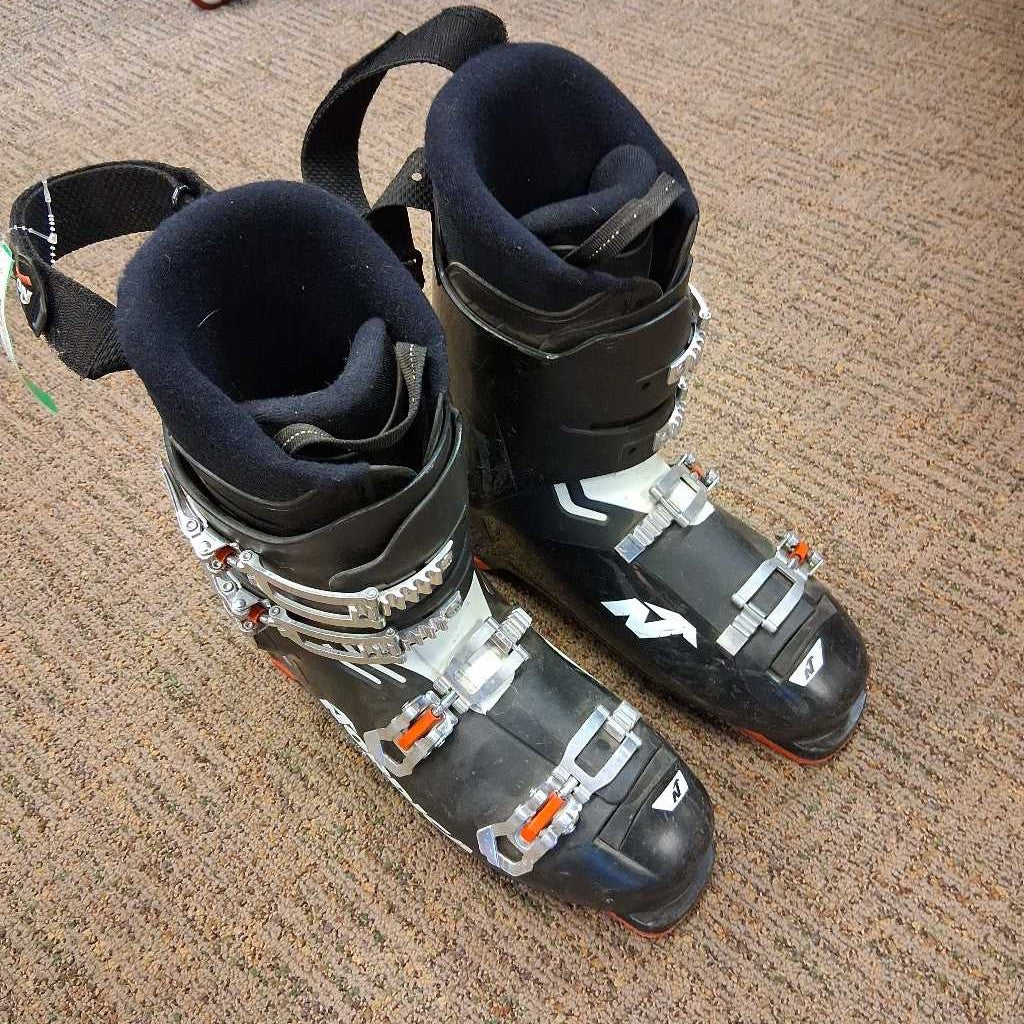 Cruise 70 Ski Boots