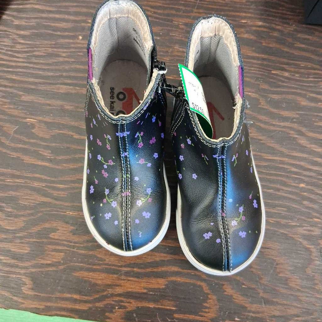 Zip boot, youth