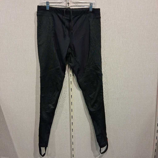Skin Armored Leggins (Pads not included)